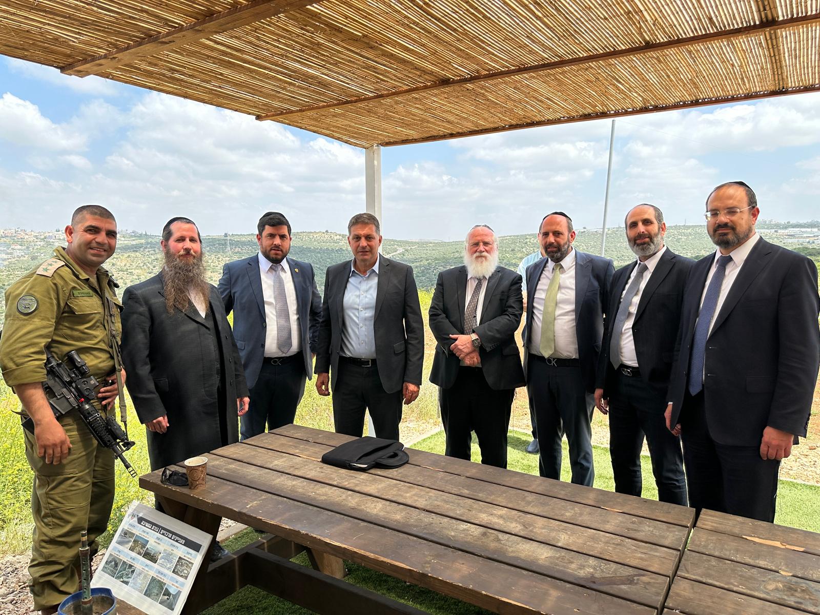 ראשי הרשויות בביקור במועצת עמנואל